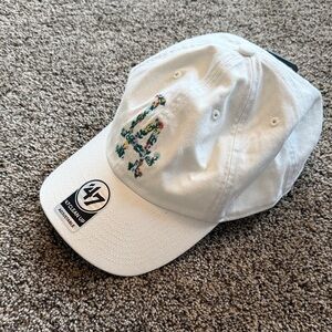 White '47 Brand Cap with Floral Embroidery - LA Dodgers baseball ⚾️